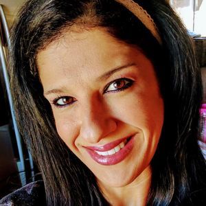 Meet your Posher, Lina